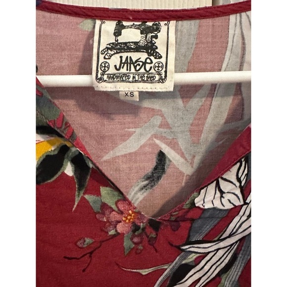 Womens‎ Blouse - Picture 3 of 3